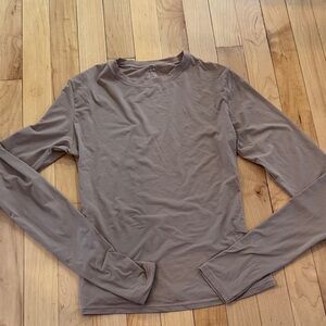 SKIMS Long Sleeve Crew Top in Taupe